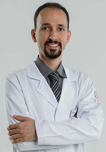 Dr. CARLOS KLEBER